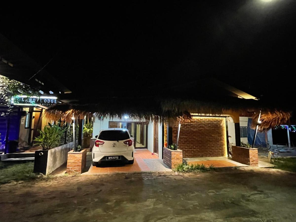 Grand Lodge Langkawi Pantai Cenang (Langkawi) Exterior foto